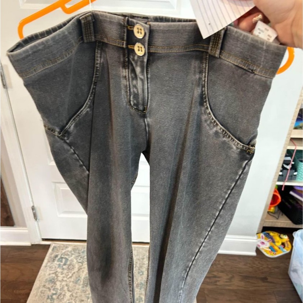 freddy USA butt-lifting jeggings, gray size 6